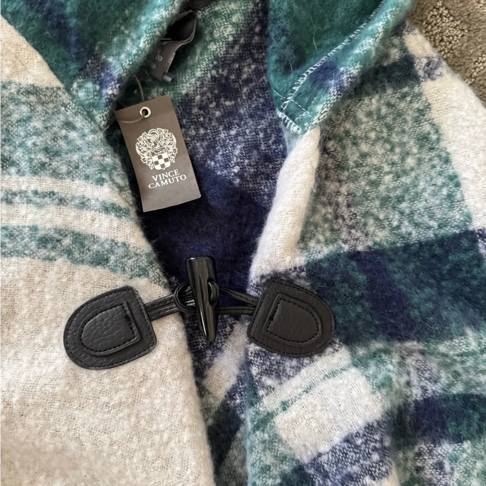 NWT Women’s Vince Camuto Plaid Hooded Poncho w/ Fringe Shawl One Size Open Knit